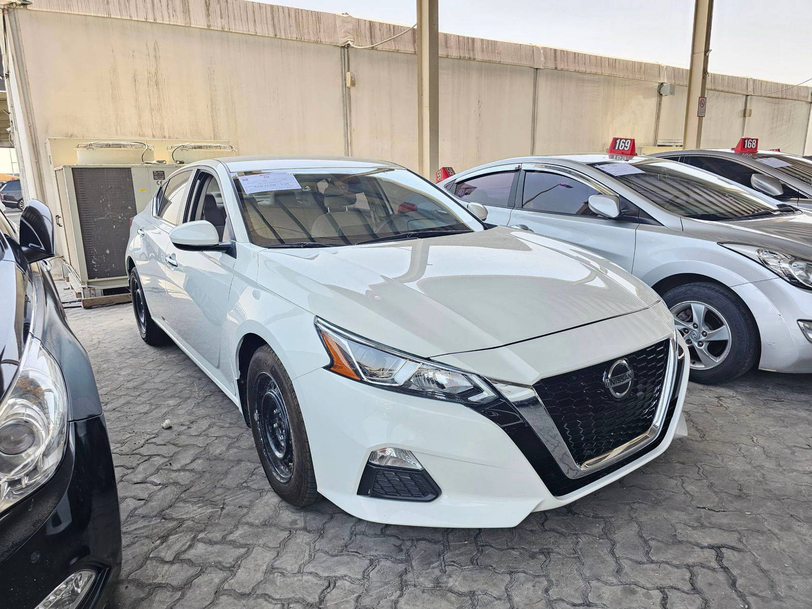 2020 NISSAN ALTIMA — 32922 Miles — Lot 271883 — Souq - Marhaba Auctions Used Cars - Image 3