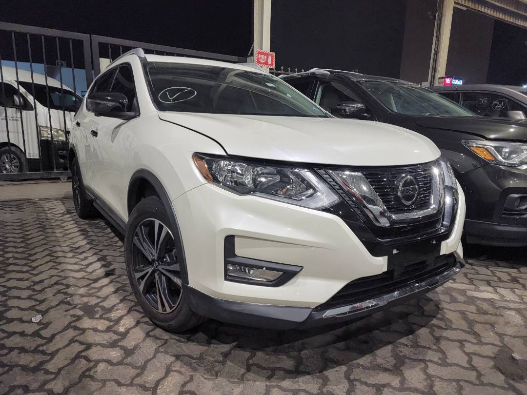 2017 NISSAN ROGUE — 132328 Miles — Lot HC812526 — Main - Marhaba Auctions Used Cars - Image 4