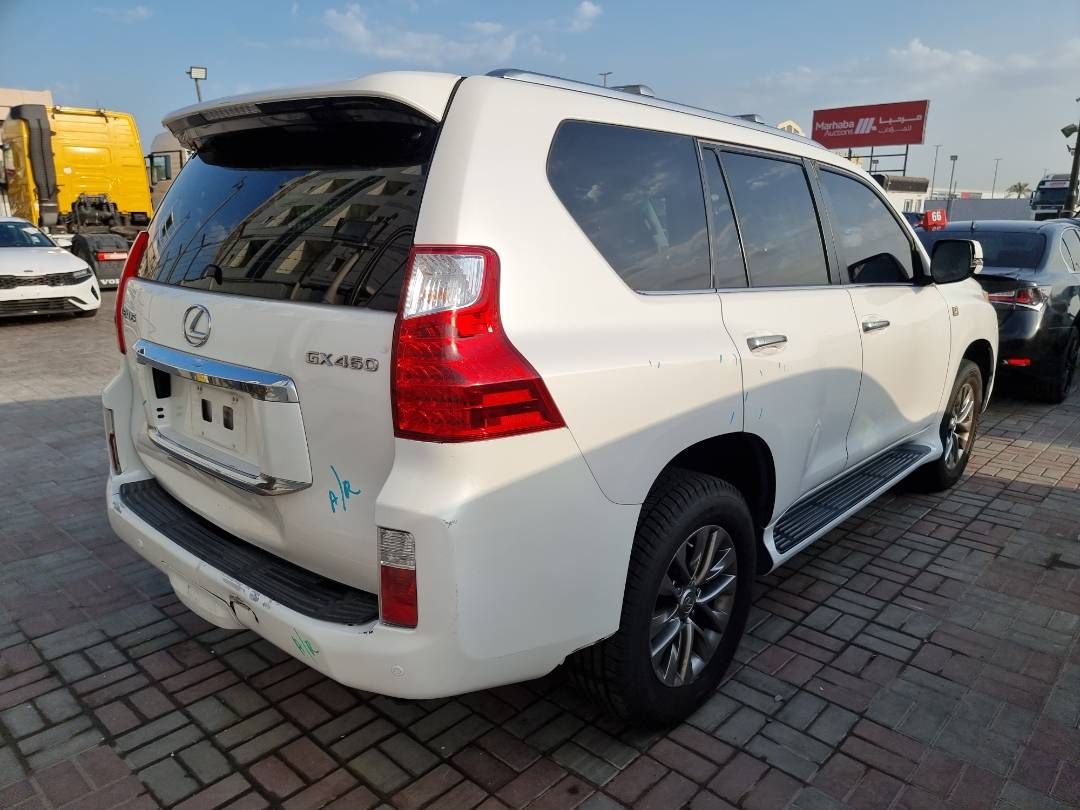 2010 LEXUS GX 460 — 258954 Miles — Lot 125487 — Ind. 12 - Marhaba Auctions Used Cars - Image 4