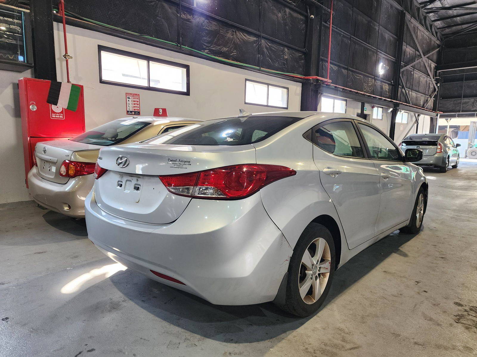 2013 HYUNDAI ELANTRA — 223910 Miles — Lot 15290 — Al Quoz - Marhaba Auctions Used Cars - Image 3