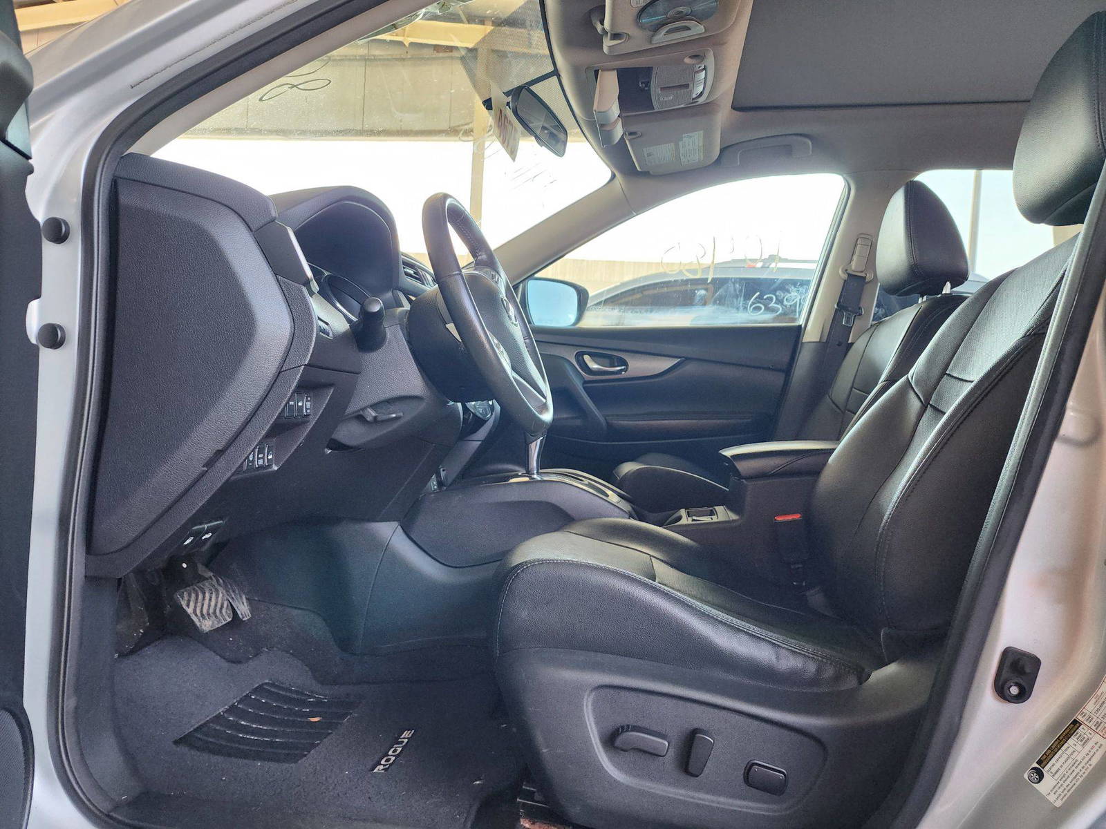 2016 NISSAN ROGUE — 104655 Miles — Lot 39410480 — Souq - Marhaba Auctions Used Cars - Image 8