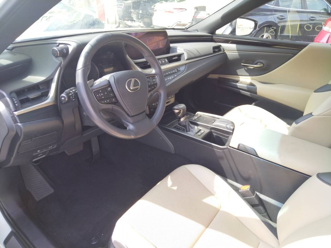 2021 LEXUS ES 300H — 27784 Miles — Lot 37629301 - Marhaba Auctions Used Cars - Image 9