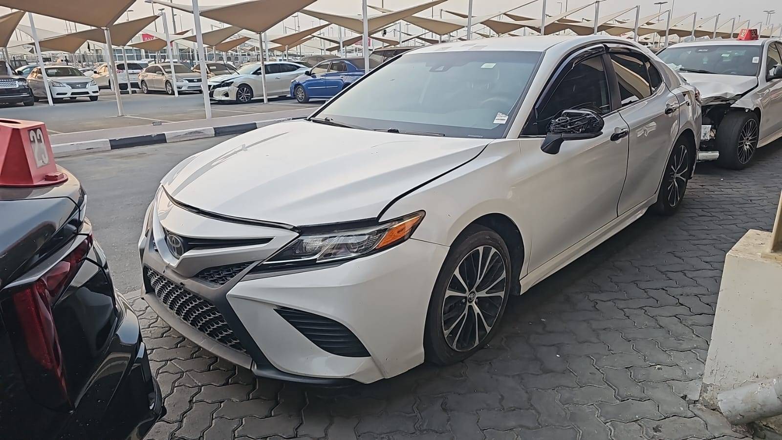 TOYOTA CAMRY