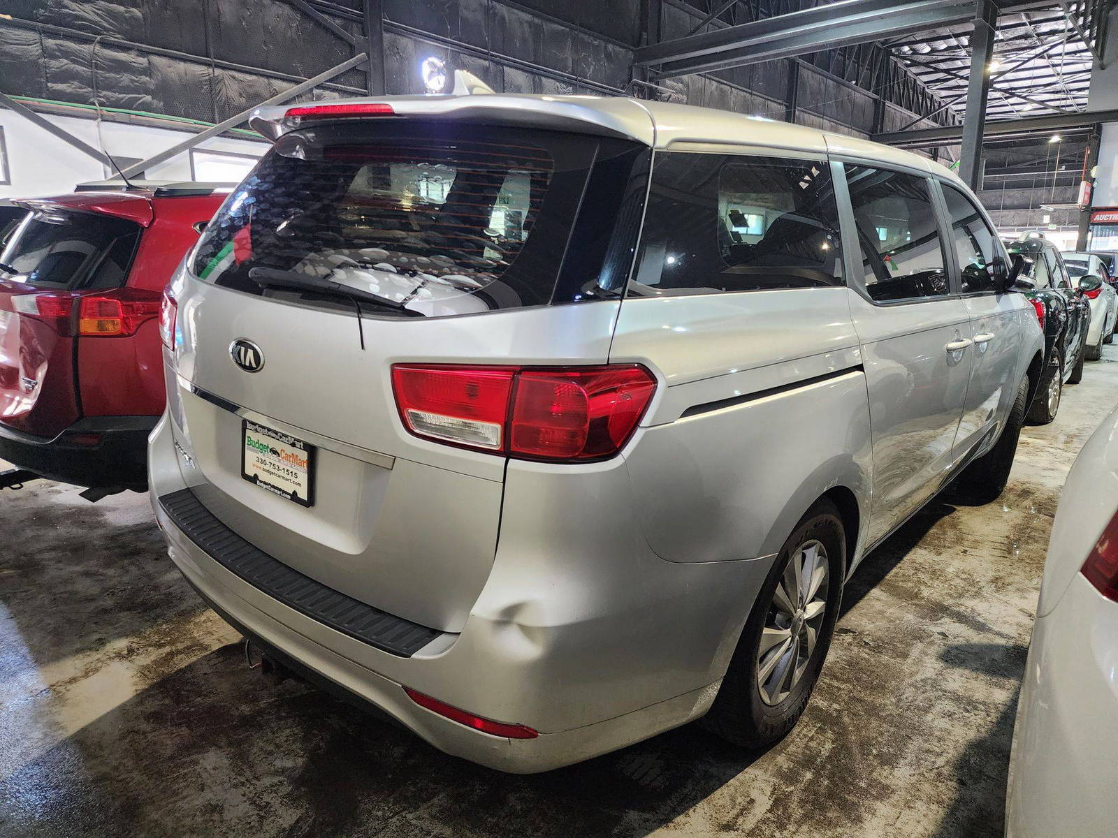 2016 KIA SEDONA — 183765 Miles — Lot 6150648 — Souq - Marhaba Auctions Used Cars - Image 3