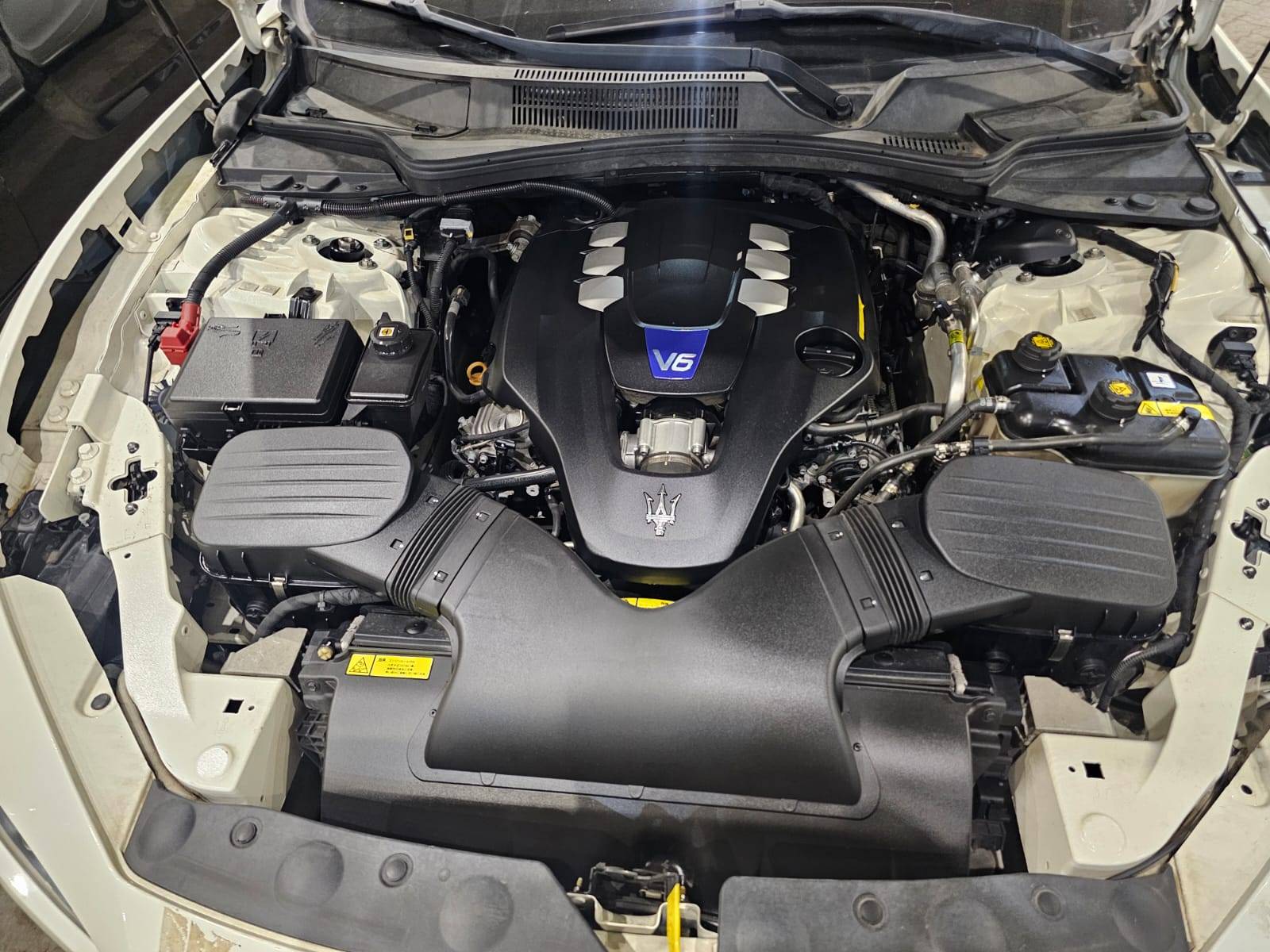 2015 MASERATI GHIBLI — 56689 KM — Lot 01169811 — Main - Marhaba Auctions Used Cars - Image 10
