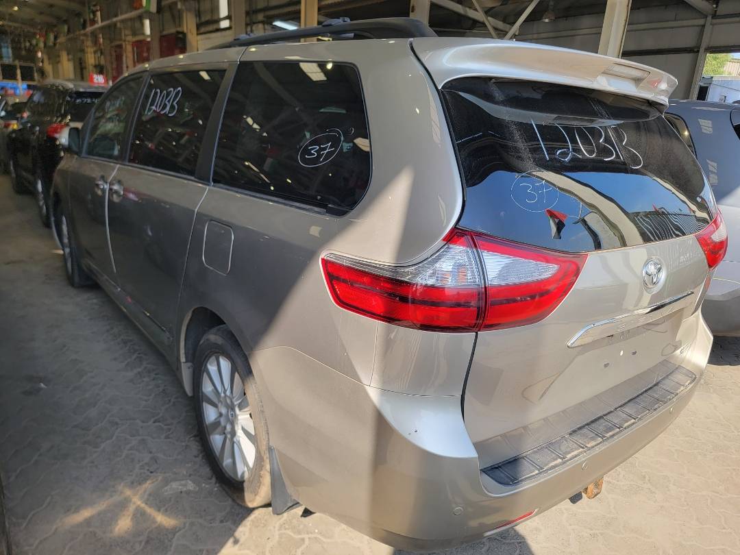 2015 TOYOTA SIENNA — 139895 Miles — Lot 120313 - Marhaba Auctions Used Cars - Image 3