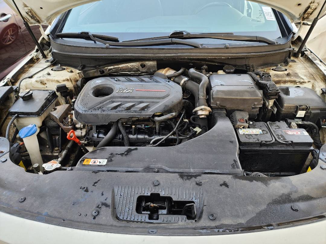 2015 HYUNDAI SONATA — 158043 KM — Lot 51348354 — Souq - Marhaba Auctions Used Cars - Image 14