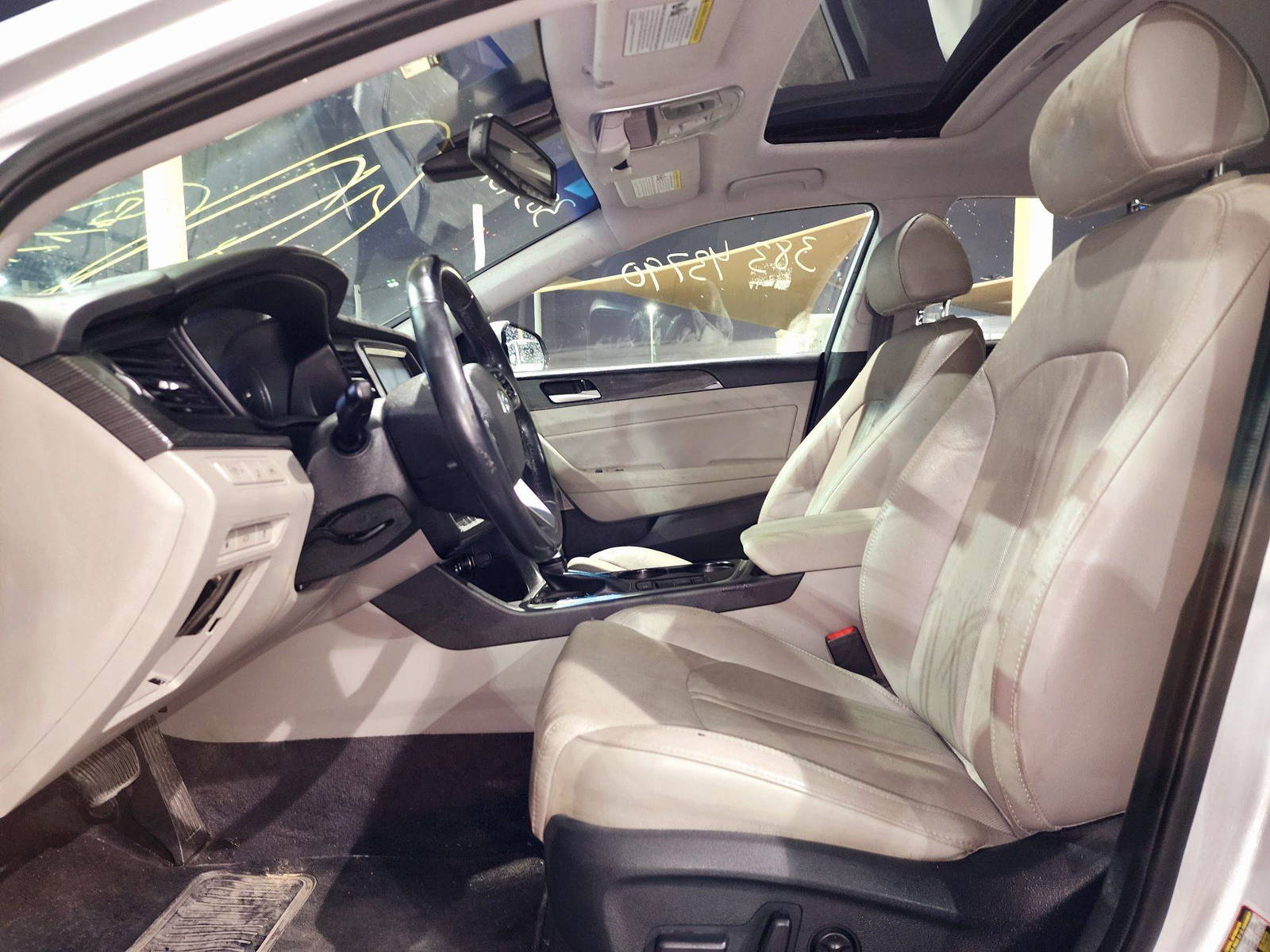 2018 HYUNDAI SONATA — 78685 Miles — Lot JH715698 — Souq - Marhaba Auctions Used Cars - Image 9