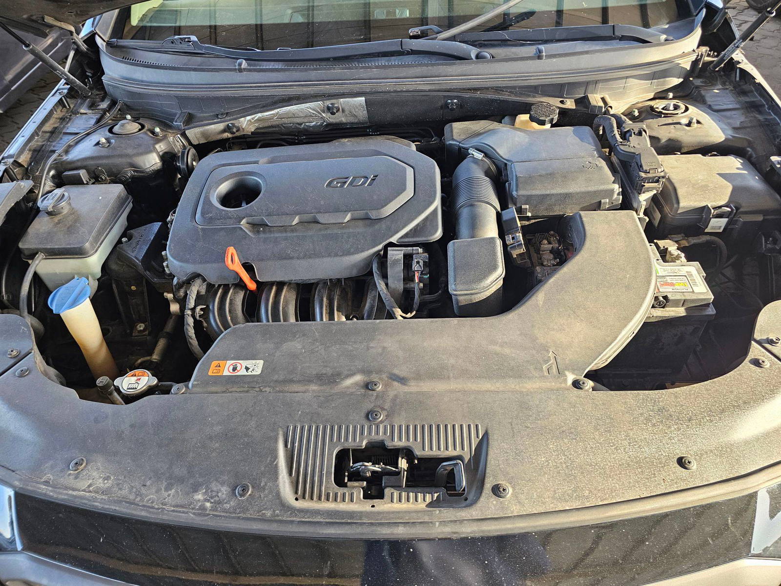 2015 HYUNDAI SONATA SPORT — 165992 Miles — Lot 67958755 — Souq - Marhaba Auctions Used Cars - Image 9