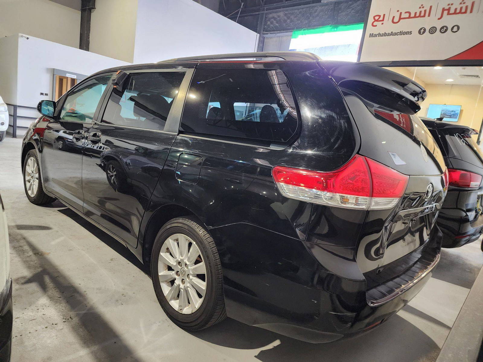 2013 TOYOTA SIENNA — 167068 Miles — Lot 40122848 — Souq - Marhaba Auctions Used Cars - Image 6