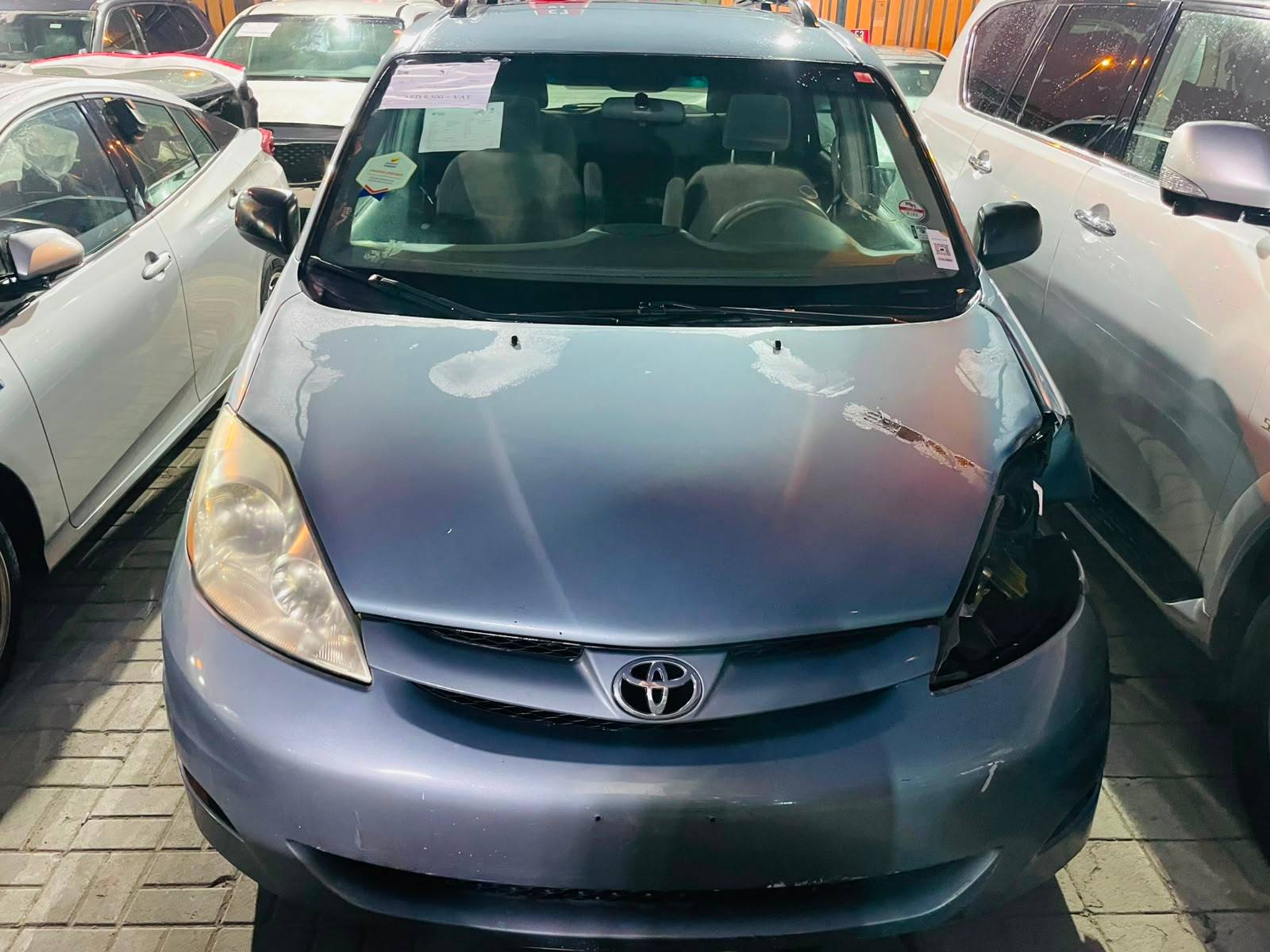 Toyota Sienna 2008 view 2