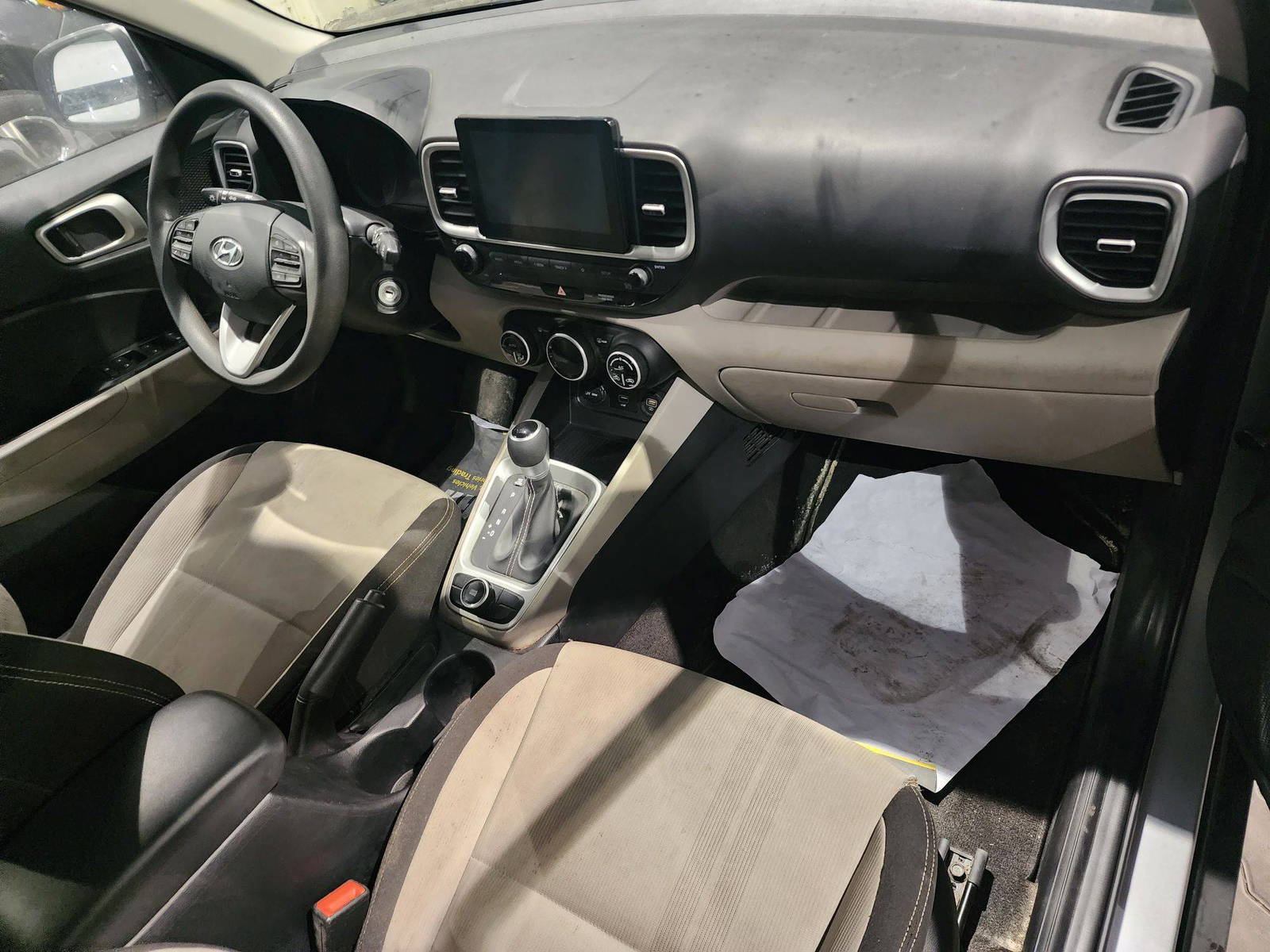 2020 HYUNDAI VENUE SEL — 51117 Miles — Lot 016354 - Marhaba Auctions Used Cars - Image 5