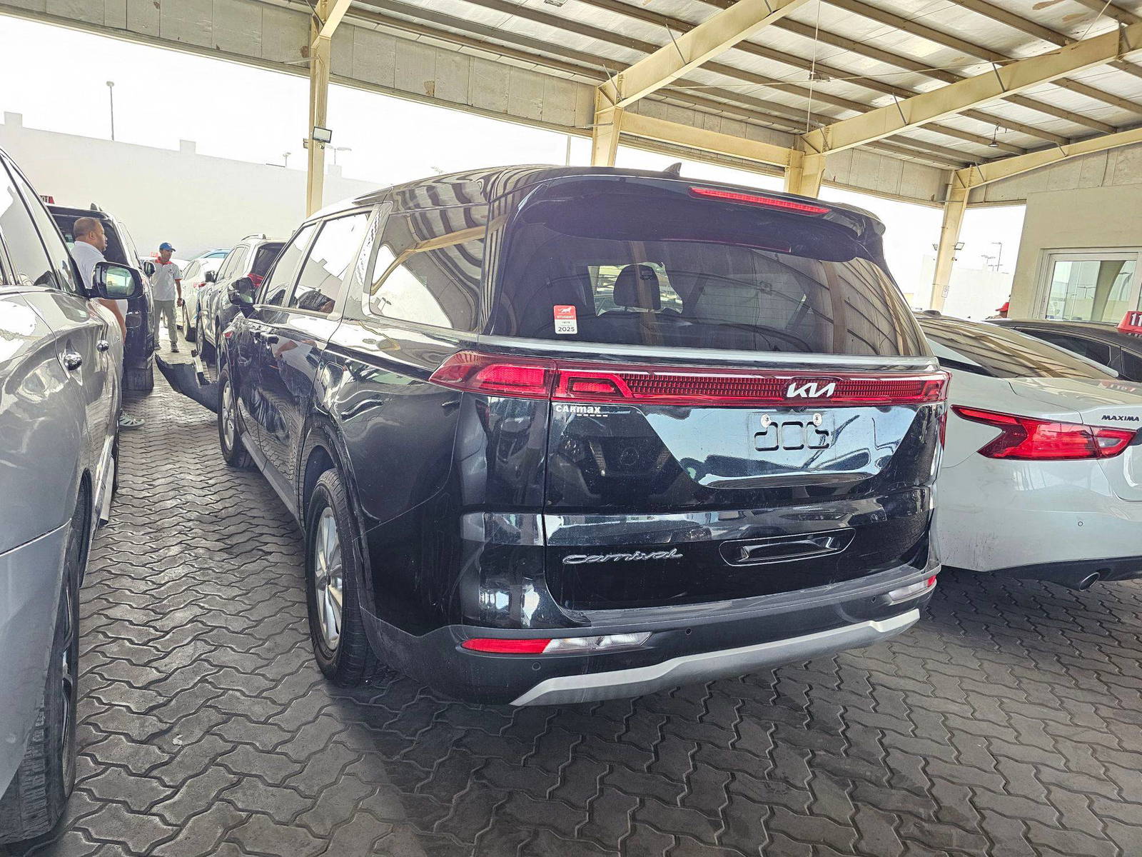 KIA CARNIVAL LX 2022 - Marhaba Auction Used Cars - Image 3