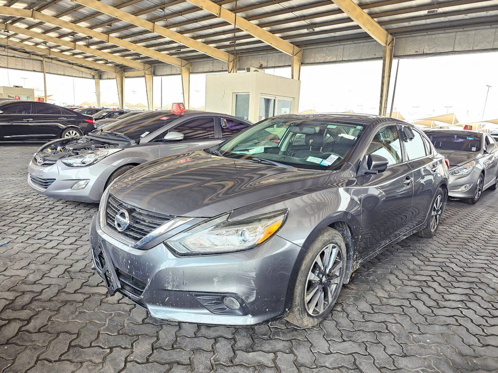 2016 NISSAN ALTIMA — 139962 Miles — Lot 5GC291389 — Souq - Marhaba Auctions Used Cars - Image 5