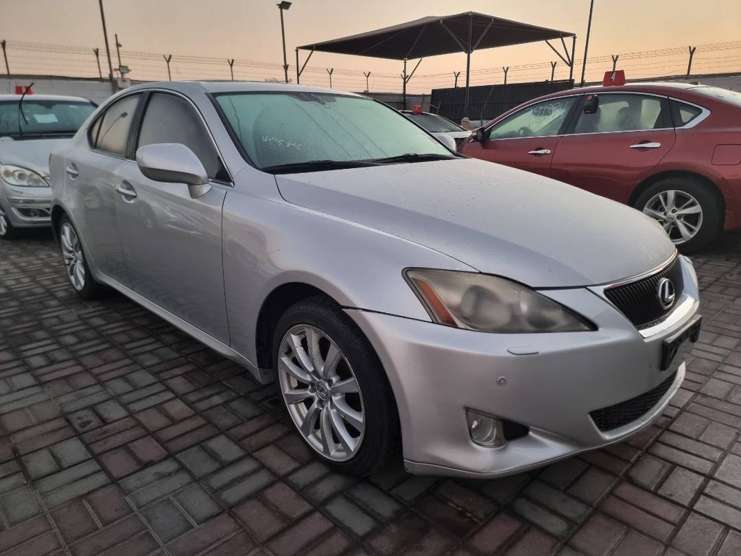 2006 LEXUS IS 250 — 278986 KM — Lot 022451 — Ind. 12 - Marhaba Auctions Used Cars - Image 3