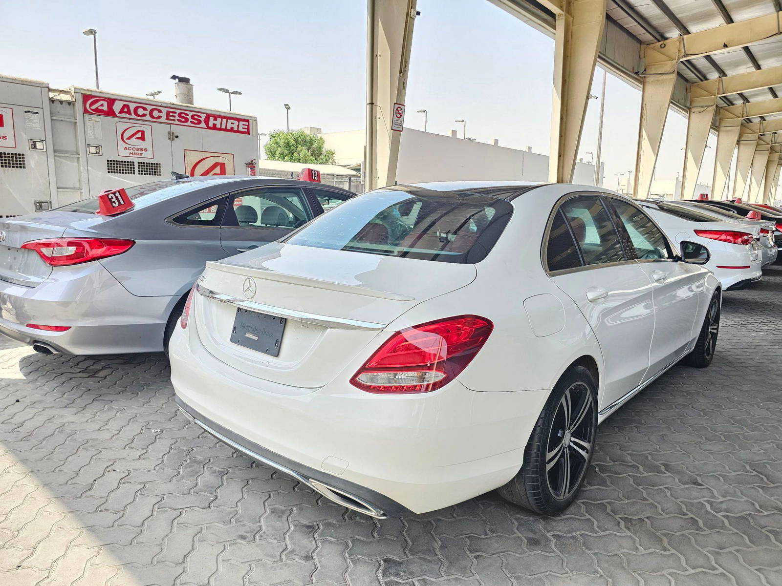 2017 MERCEDES BENZ C300 — 122706 KM — Lot 4JB8HU200670 — Souq - Marhaba Auctions Used Cars - Image 4