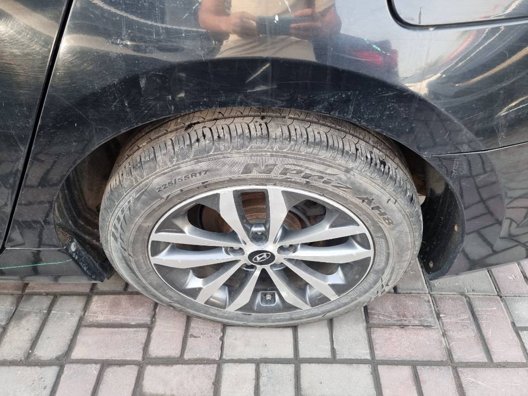 HYUNDAI GRANDEUR 2011 - Marhaba Auction Used Cars - Image 9