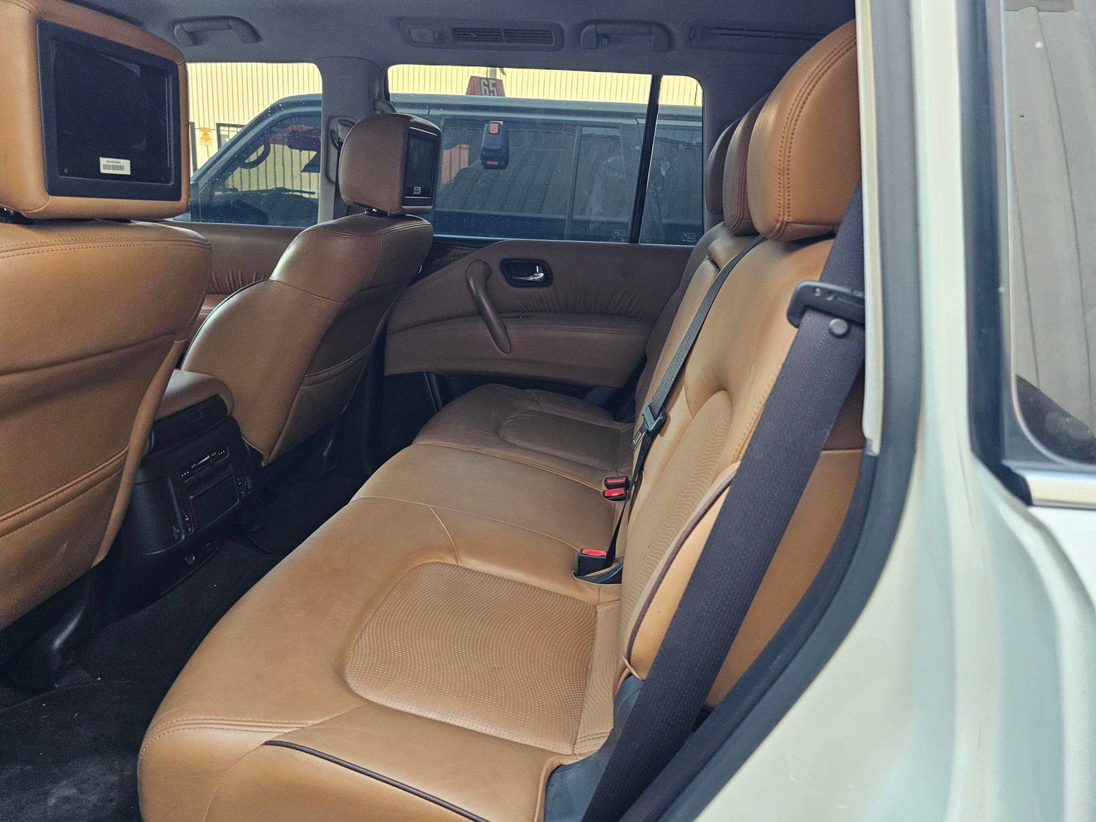 2018 NISSAN PATROL — 209735 KM — Lot J9353276 — Main - Marhaba Auctions Used Cars - Image 9