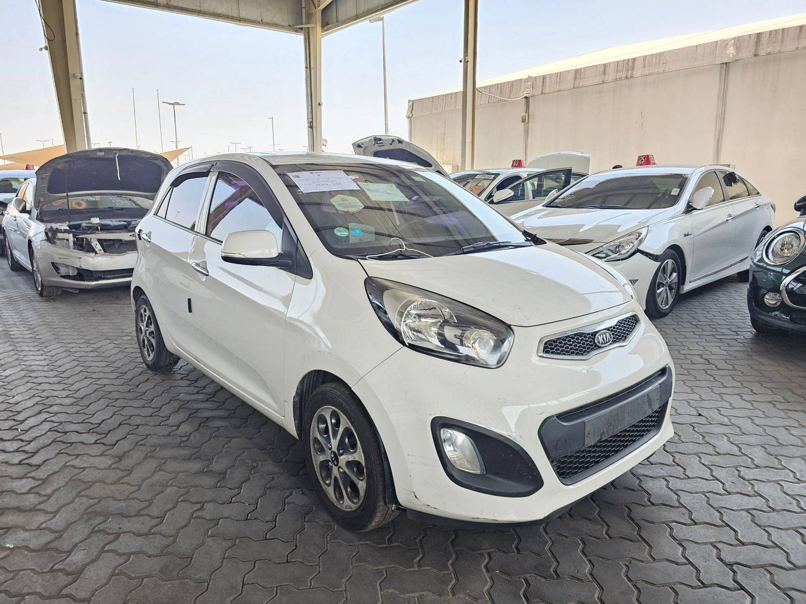 2012 KIA MORNING — 265744 KM — Lot 195774 — Souq - Marhaba Auctions Used Cars - Image 4