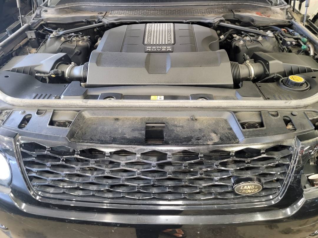 2014 LAND ROVER RANGE ROVER SPORT — 92734 Miles — Lot 310802 — Main - Marhaba Auctions Used Cars - Image 11