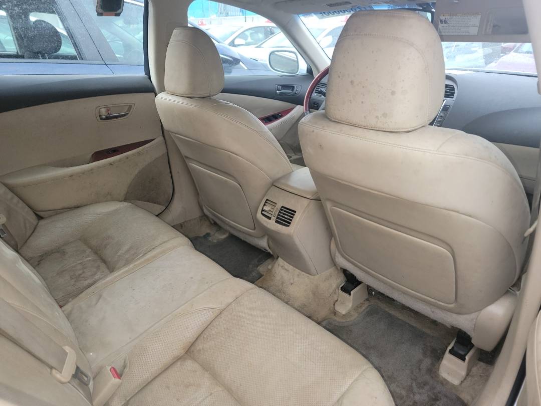 2009 LEXUS ES 350 — 183647 Miles — Lot 72398653 - Marhaba Auctions Used Cars - Image 4