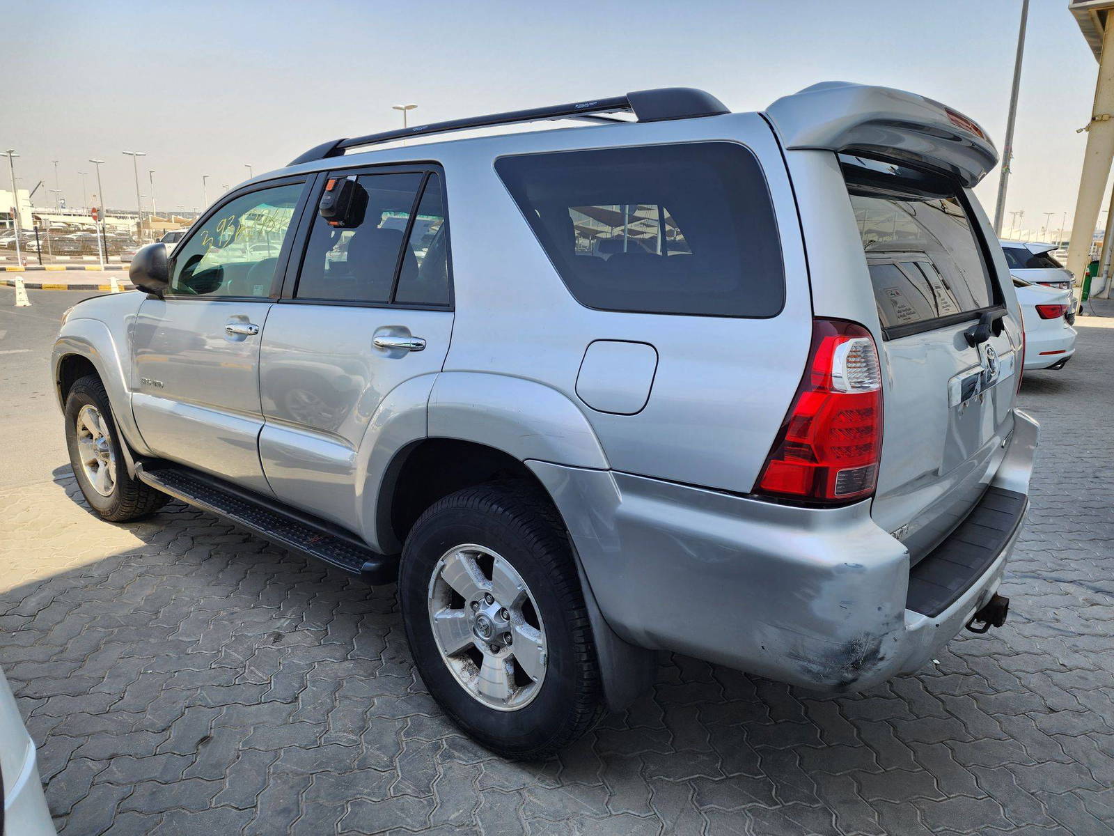 2007 TOYOTA 4RUNNER SR5 — 161163 Miles — Lot 39362461 — Souq - Marhaba Auctions Used Cars - Image 4