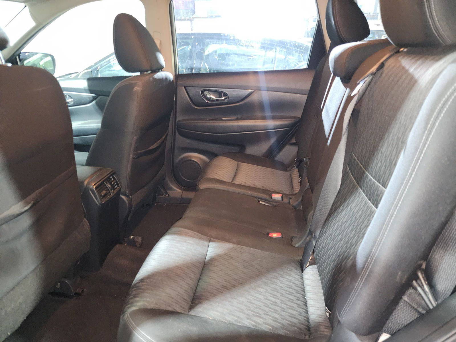 NISSAN ROGUE 2018 - Marhaba Auction Used Cars - Image 9