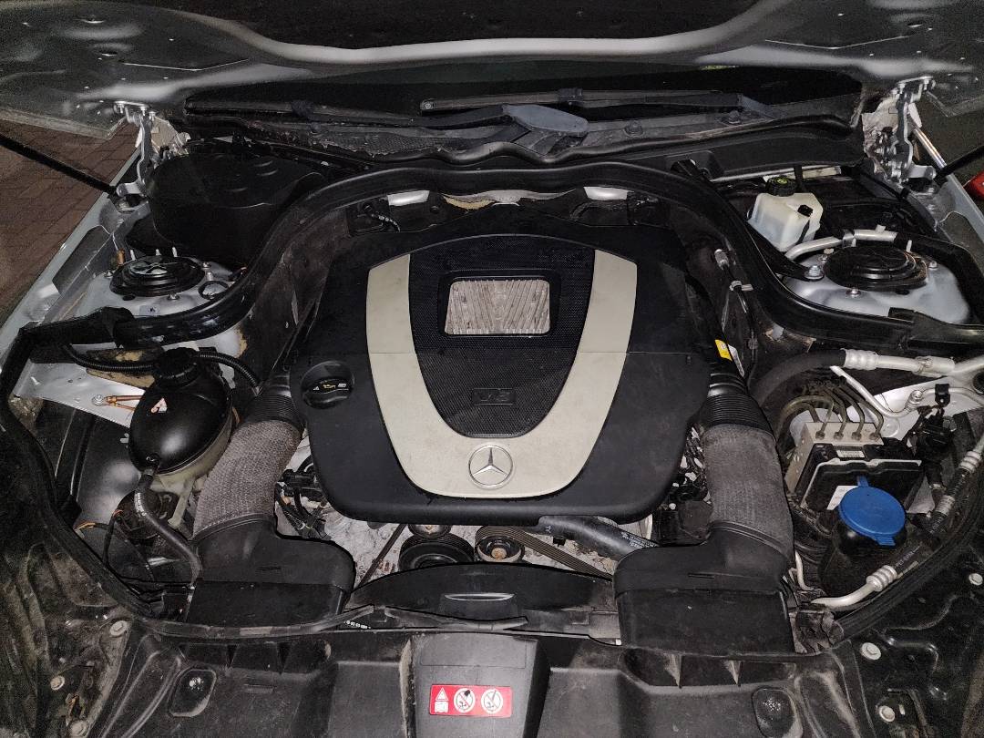 2010 MERCEDES BENZ E 350 — 122116 Miles — Lot 76179883 - Marhaba Auctions Used Cars - Image 5
