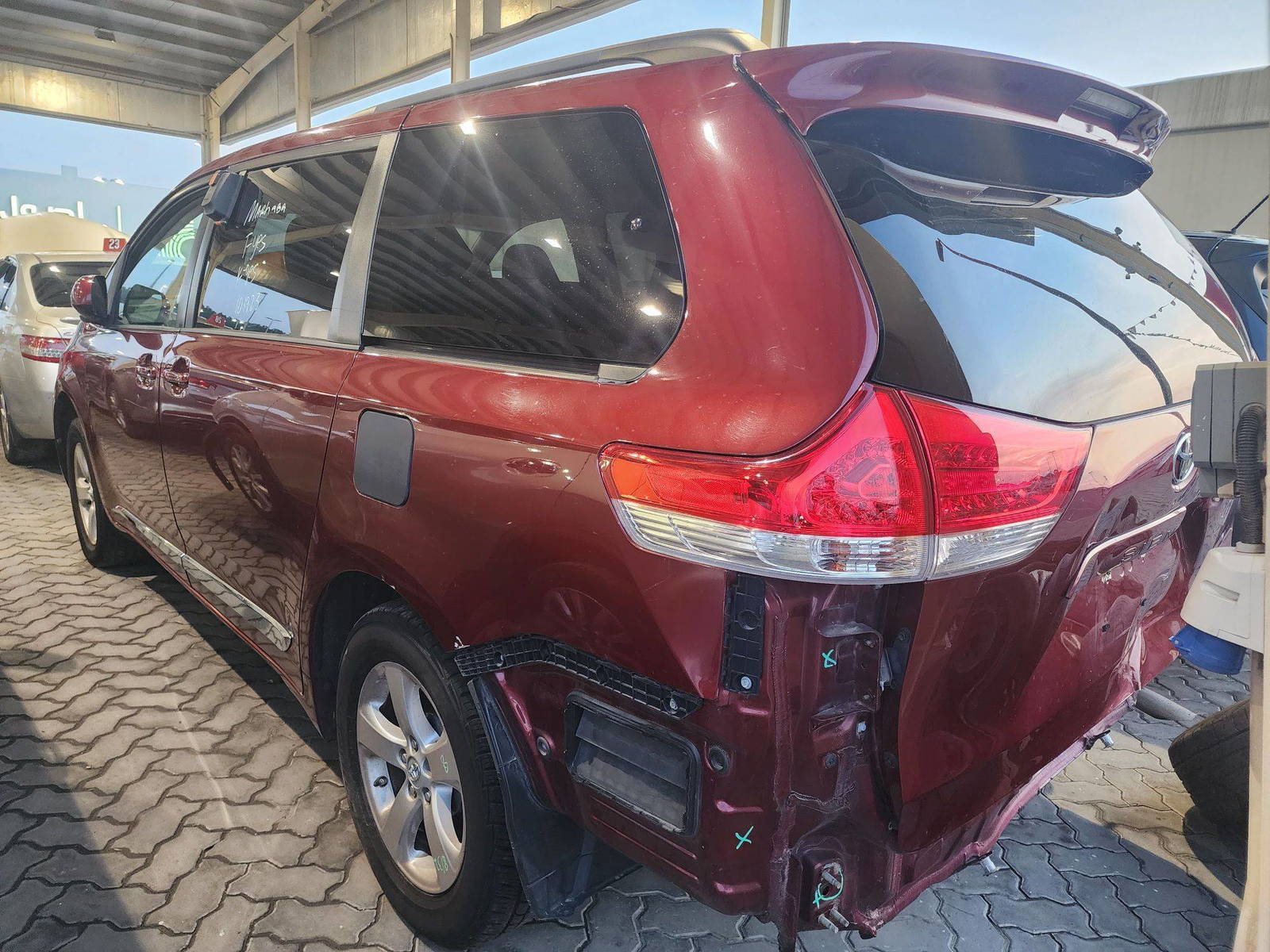 2014 TOYOTA SIENNA — 152475 Miles — Lot 69367813 - Marhaba Auctions Used Cars - Image 12