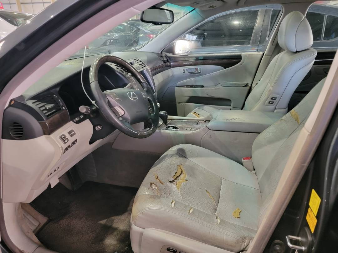 2010 LEXUS LS 460 — 206664 Miles — Lot 5099505 — Main - Marhaba Auctions Used Cars - Image 8