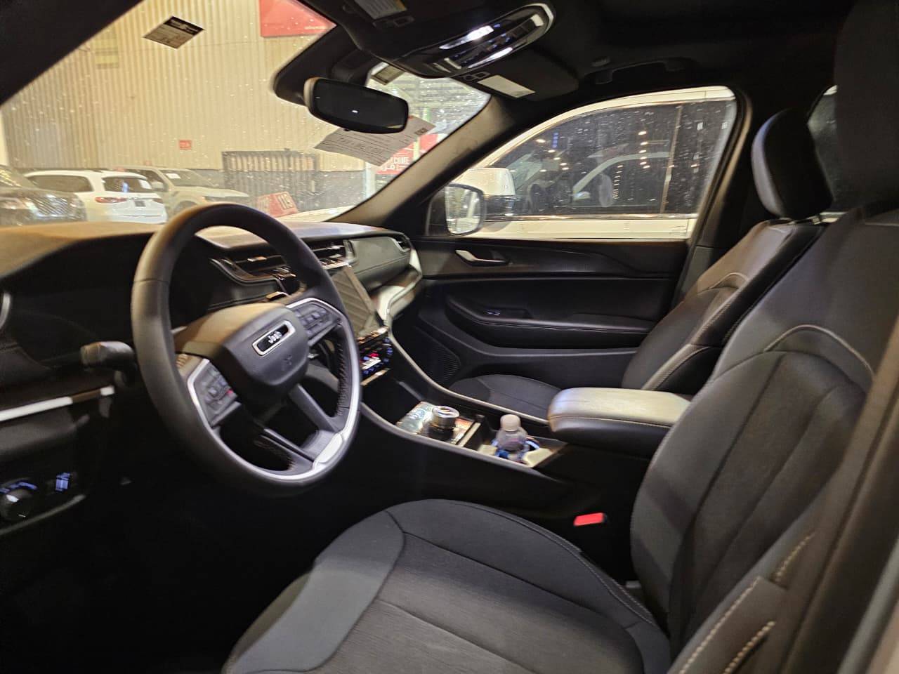 2024 JEEP GRAND CHEROKEE LAREDO — 1856 Miles — Lot 0RC109150 — Main - Marhaba Auctions Used Cars - Image 8