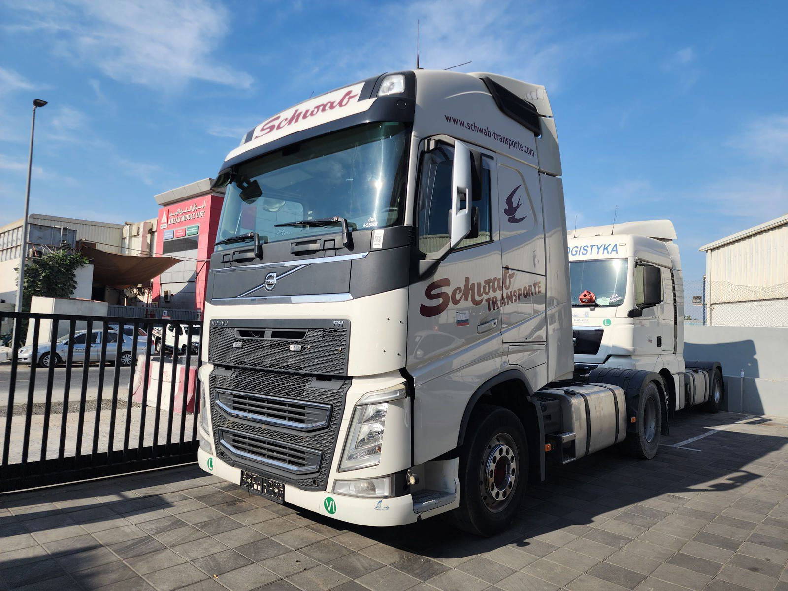 2014 VOLVO FH-Series — 961083,9 KM — Lot 693528 — Al Quoz - Marhaba Auctions Used Cars - Image 3
