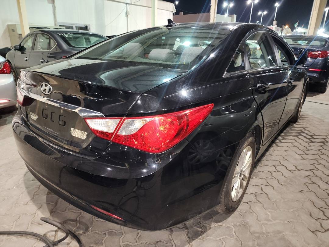 2011 HYUNDAI SONATA — 183864 Miles — Lot 42108244 - Marhaba Auctions Used Cars - Image 6