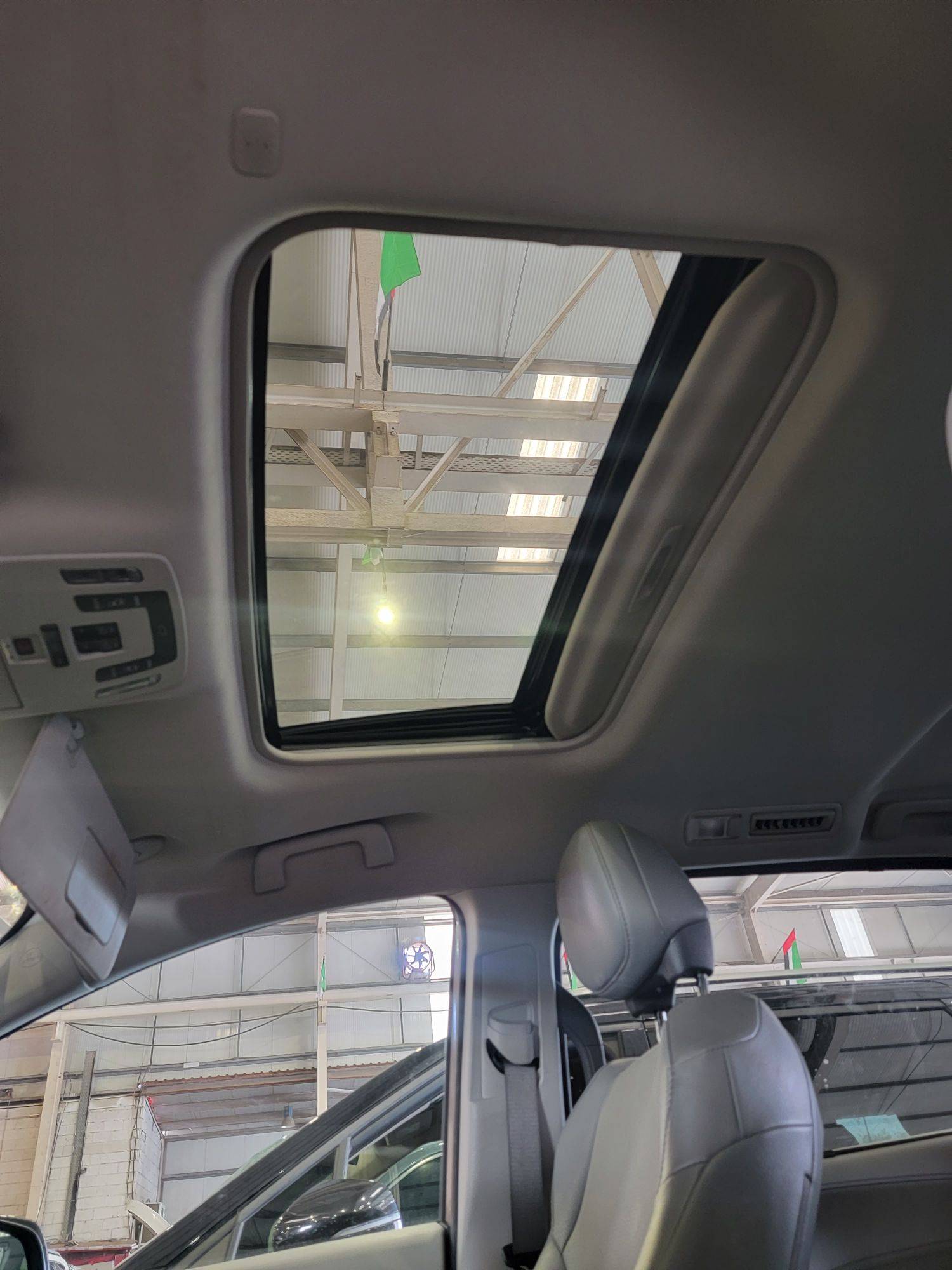 TOYOTA SIENNA 2022 - Marhaba Auction Used Cars - Image 8