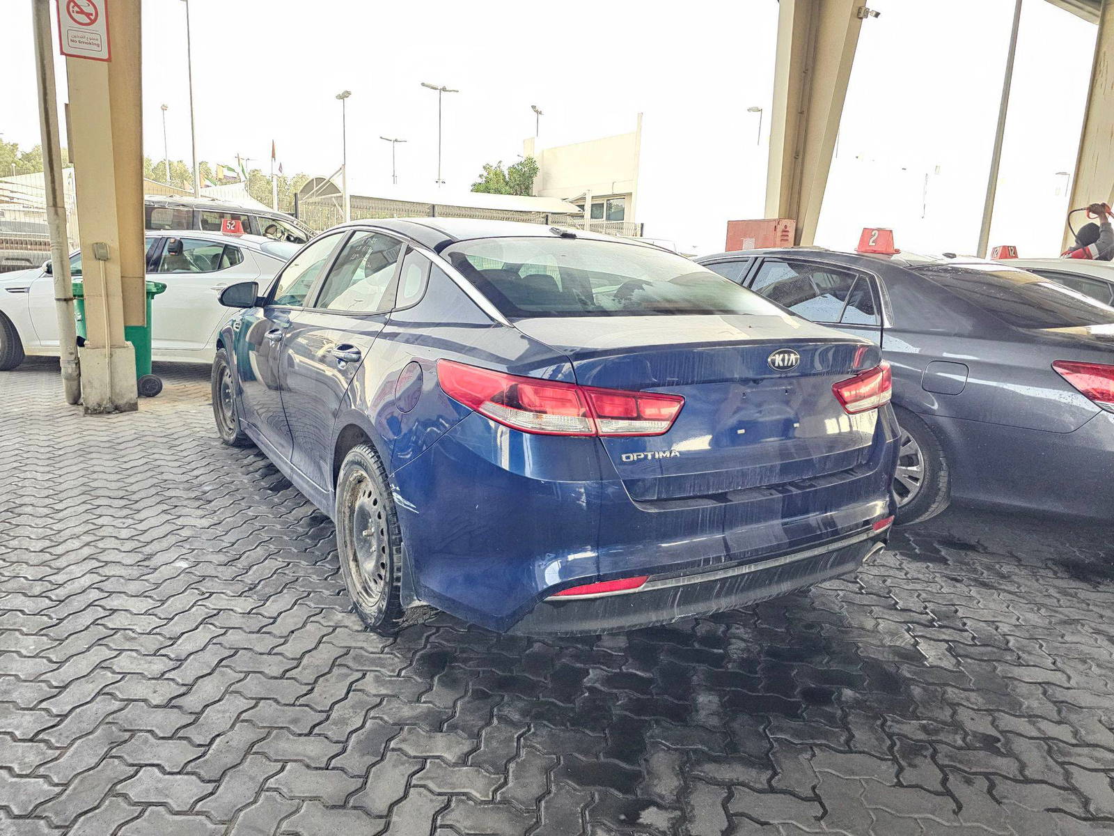 2017 KIA OPTIMA — 116679 KM — Lot HG163094 — Souq - Marhaba Auctions Used Cars - Image 3