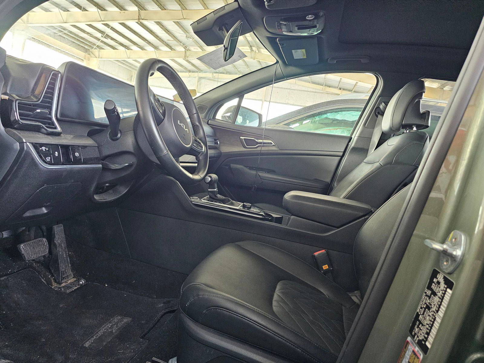 2023 KIA SPORTAGE — 45299 Miles — Lot 43904236 — Al Sajaa - Marhaba Auctions Used Cars - Image 9