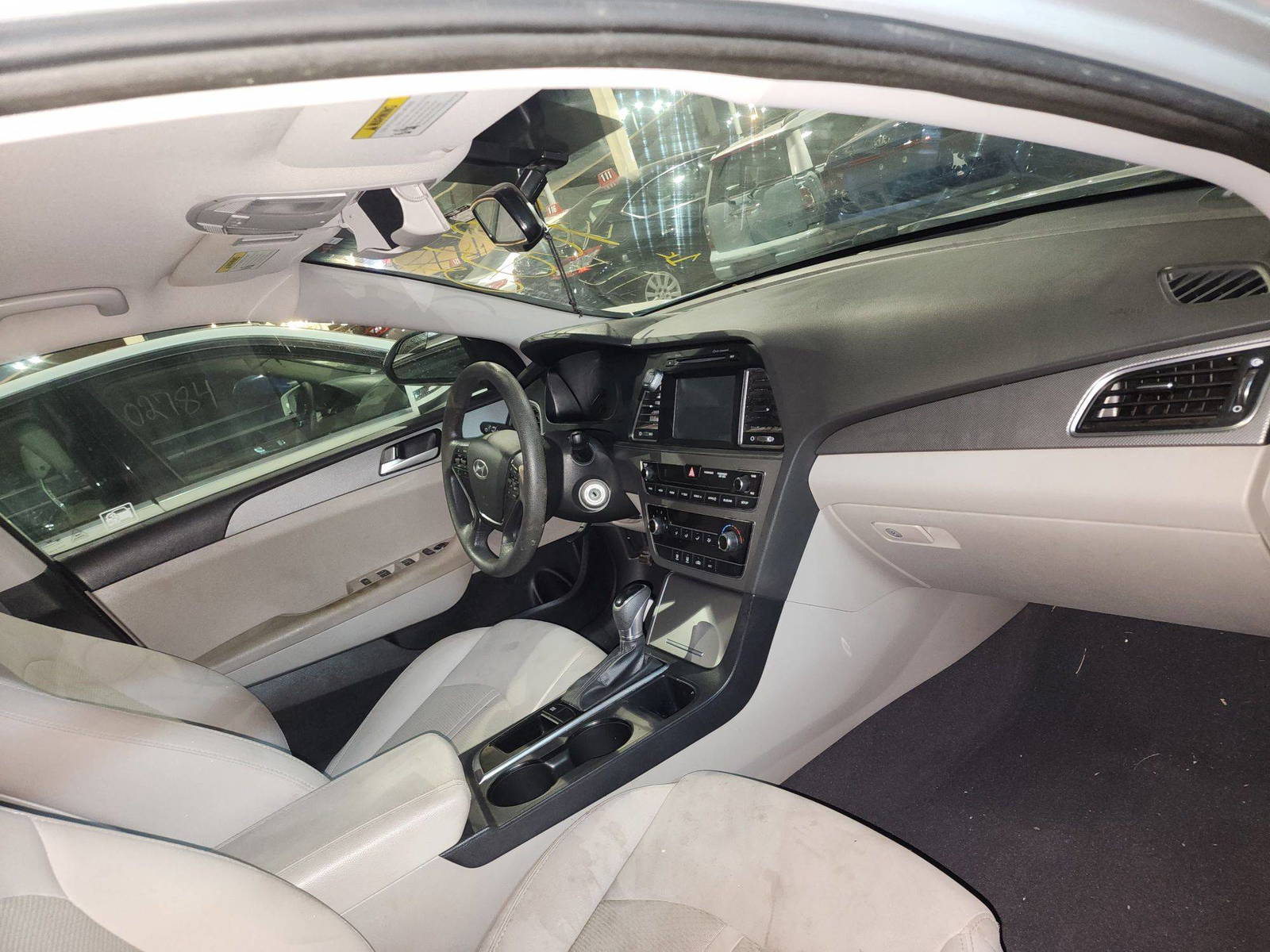 2016 HYUNDAI SONATA — 114908 Miles — Lot 40907084 — Souq - Marhaba Auctions Used Cars - Image 5