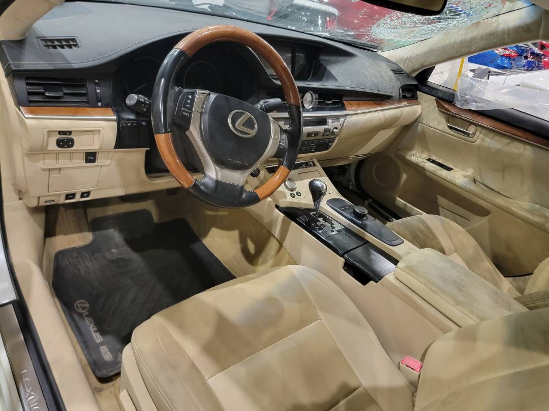2013 LEXUS ES 300H — 114760 Miles — Lot D2021402 - Marhaba Auctions Used Cars - Image 4