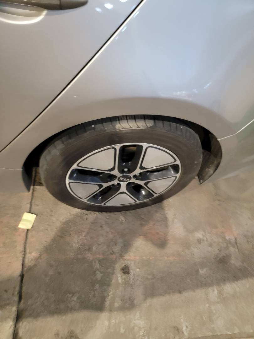 2014 KIA K5 — 173061 KM — Lot 54315 — Main - Marhaba Auctions Used Cars - Image 8