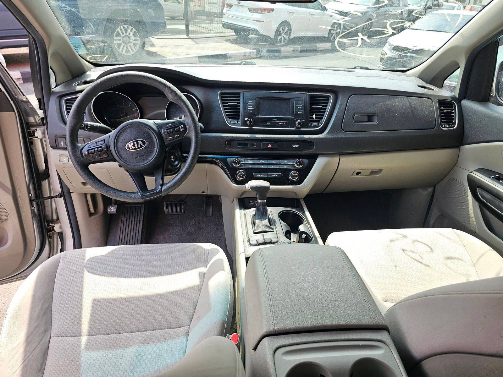 KIA SEDONA 2017 - Marhaba Auction Used Cars - Image 8