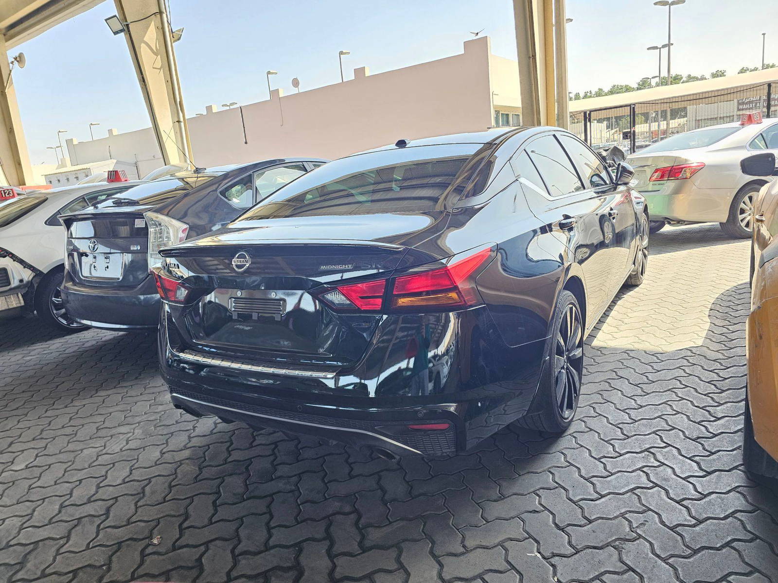 2022 NISSAN ALTIMA — sold — 35118 Miles — Lot 340277 — Souq - Marhaba Auctions Used Cars - Image 4