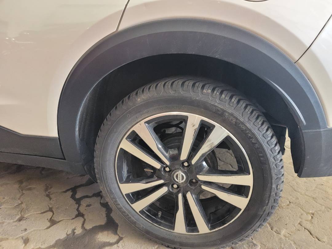 2018 NISSAN KICKS — 57780 Miles — Lot 81149353 — Souq - Marhaba Auctions Used Cars - Image 11