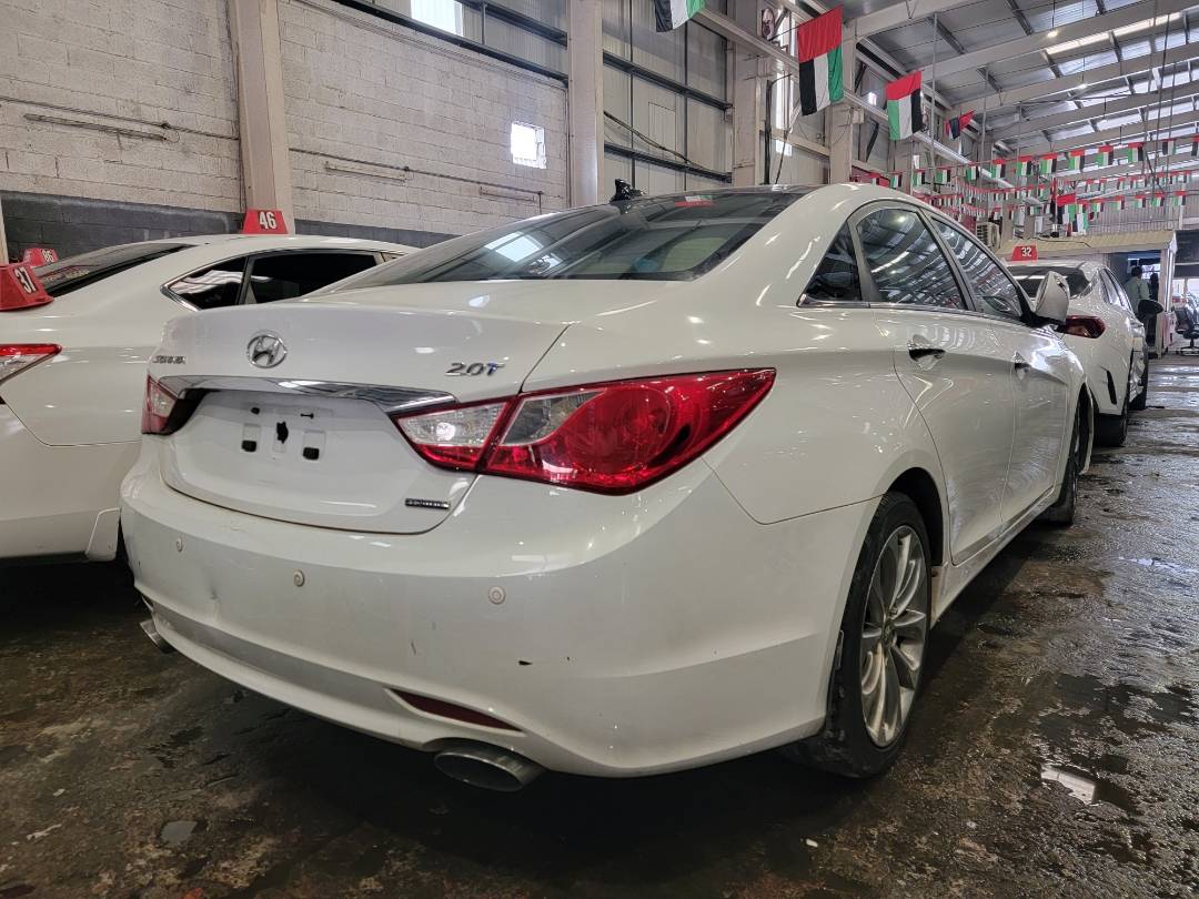 2012 HYUNDAI SONATA — 180075 Miles — Lot 433516 — Main - Marhaba Auctions Used Cars - Image 3