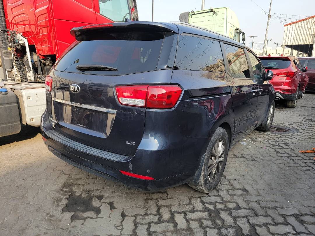 2015 KIA SEDONA — 194423 Miles — Lot F6037547 — Main - Marhaba Auctions Used Cars - Image 3