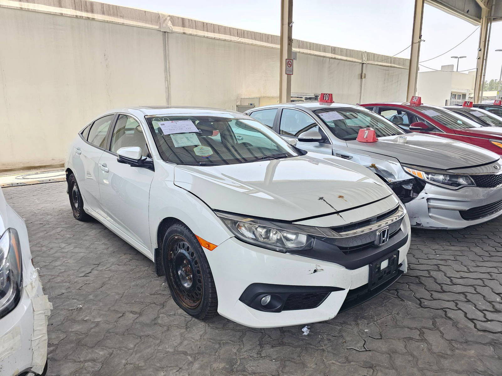 2016 HONDA CIVIC — 116164 KM — Lot 46270125 — Souq - Marhaba Auctions Used Cars - Image 3