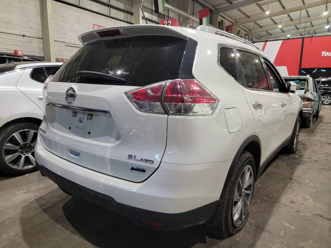 2015 NISSAN ROGUE — 124022 KM — Lot C754096 — Main - Marhaba Auctions Used Cars - Image 3