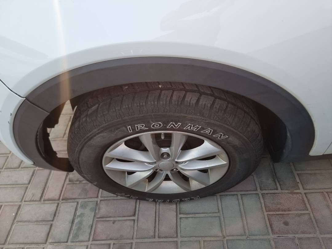 2017 KIA SORENTO — 165365 Miles — Lot 215478 — Souq - Marhaba Auctions Used Cars - Image 10
