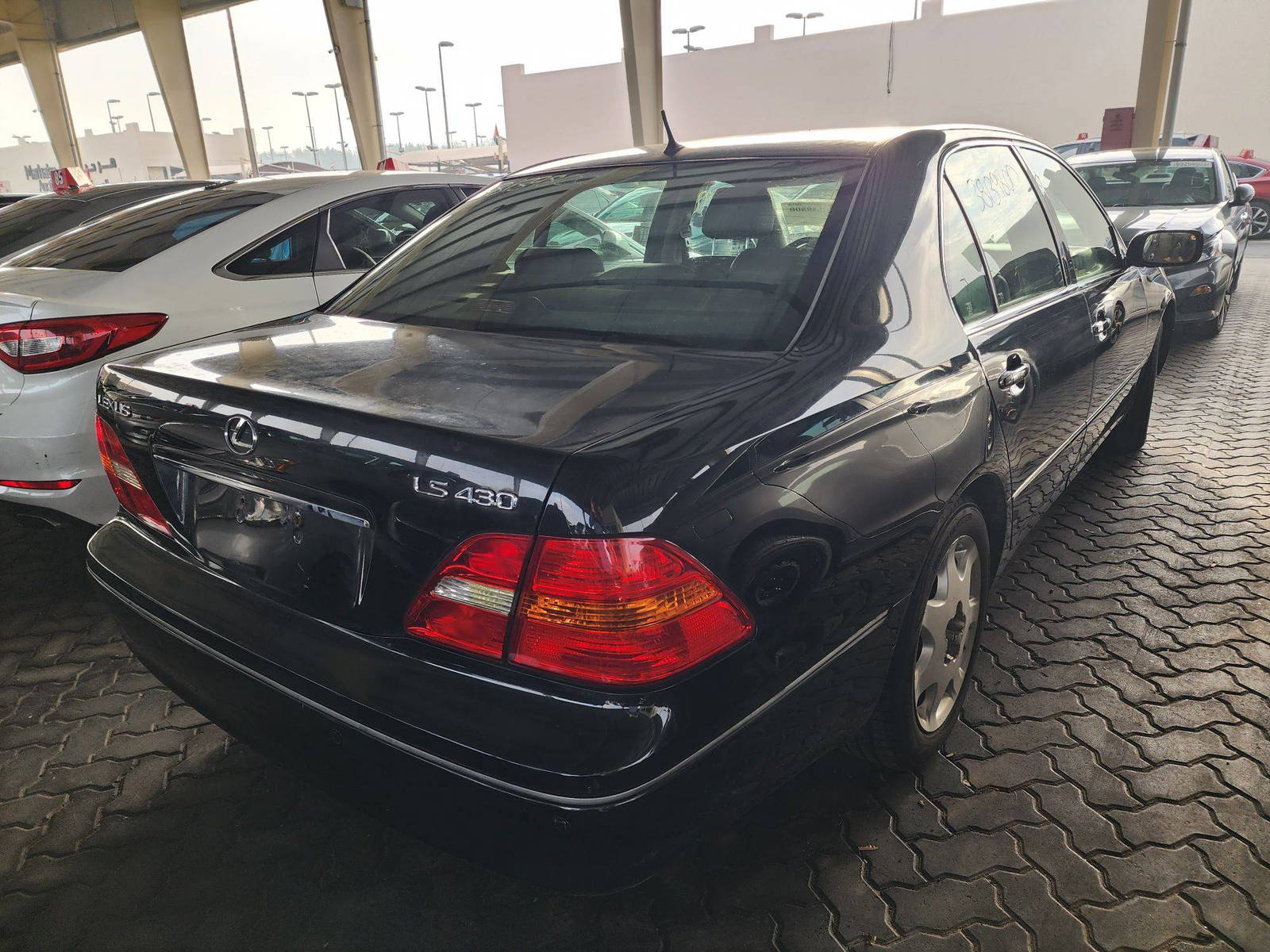 2003 LEXUS LS 430 — 215833 Miles — Lot 38139800 - Marhaba Auctions Used Cars - Image 4