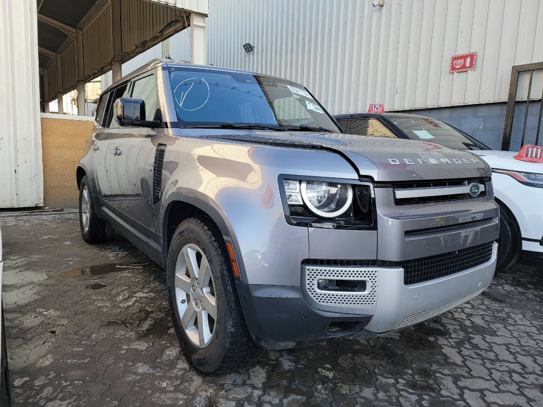 2020 LAND ROVER DEFENDER 110 S — 25203 Miles — Lot 2L2032516 — Main - Marhaba Auctions Used Cars - Image 4
