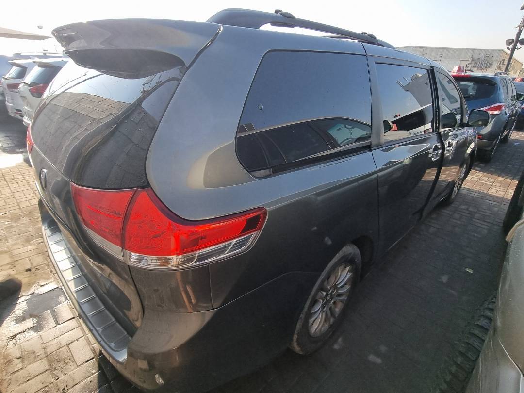 TOYOTA SIENNA 2011 - Marhaba Auction Used Cars - Image 5